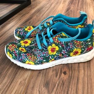 Floral puma